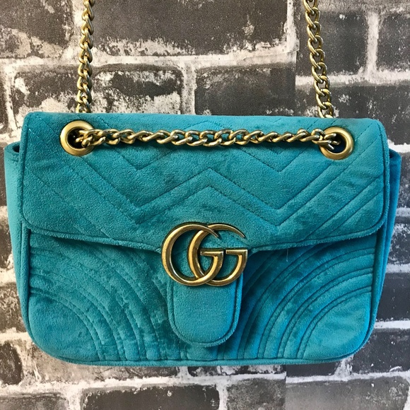 Gucci Handbags - Gucci purse